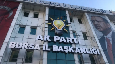 AK Parti Bursa İl Başkanı Davut Gürkan Bursa'da gerçekleşen Ekrem