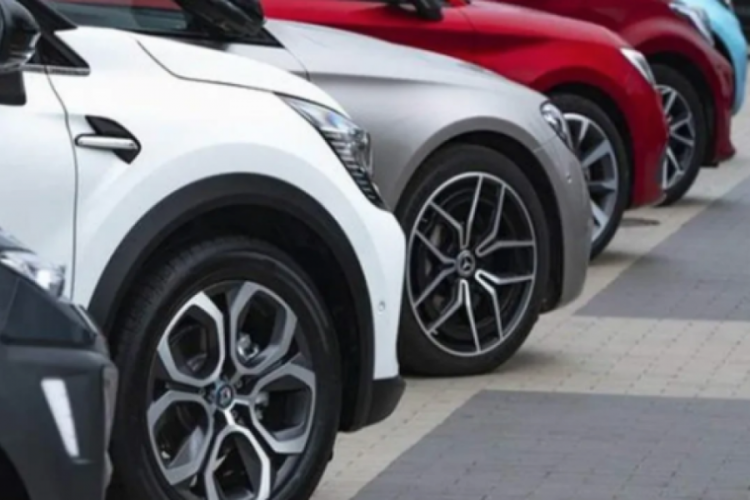 Euro/TL kurundaki hızlı yükseliş, sıfır araç fiyatları üzerinde baskı oluşturmaya