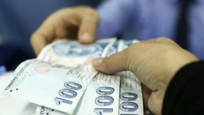 Ramazan Bayramı ikramiyesi 3 bin TL olarak emeklilerin hesaplarına yatırılmaya