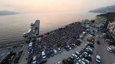 Bursa Büyükşehir Belediyesi’nin Gemlik ilçesinde düzenlediği iftar programında yaklaşık 3000