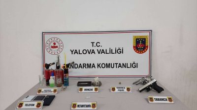 Yalova'da İl Jandarma Komutanlığı ekipleri, uyuşturucu ile mücadele kapsamında İstanbul'dan