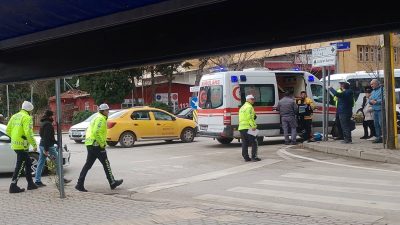 Bursa'nın Orhangazi ilçesinde meydana gelen trafik kazasında otomobil ile çarpışan