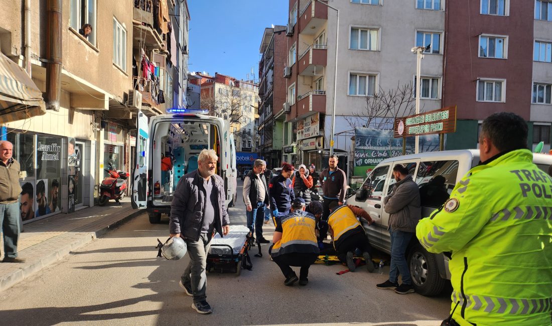 Bursa'nın Orhangazi ilçesinde meydana gelen trafik kazasında iki motosiklet çarpıştı.