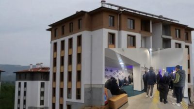 Bursa'nın Orhangazi ilçesinde yapımı devam eden 166 konutluk TOKİ 5.