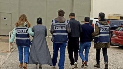 Bursa'nın Orhangazi ilçesinde pazartesi günleri kurulan kapalı pazar yerinde art