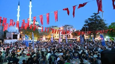 Bursa Büyükşehir Belediyesi tarafından ilçelerde düzenlenen iftar buluşmalarında bugünkü adres