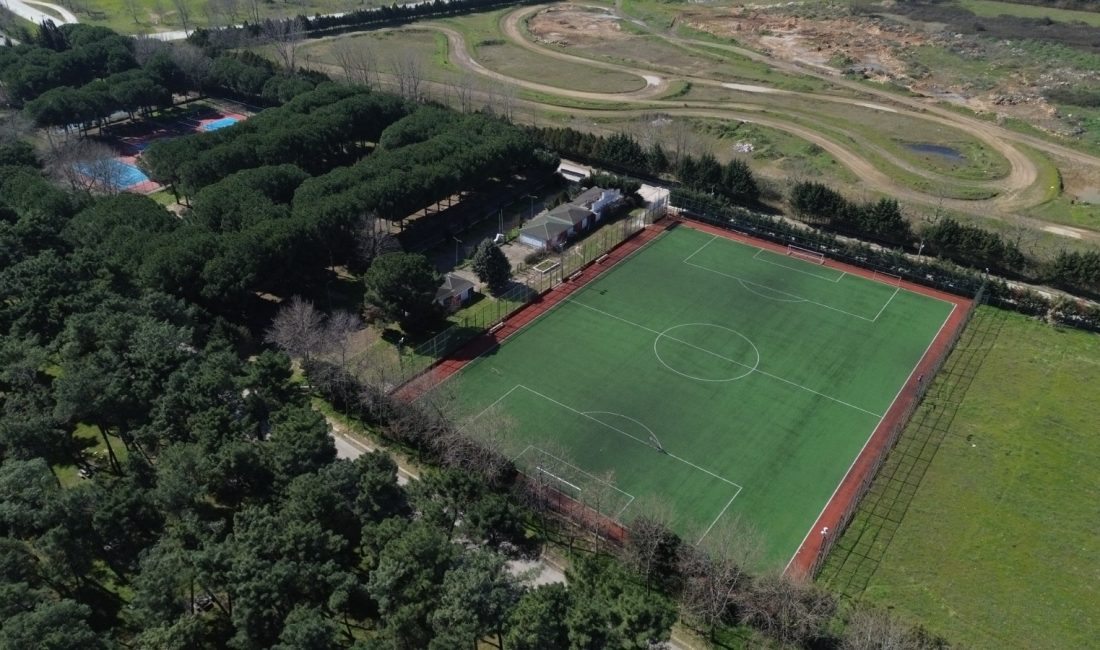 Bursa'nın Orhangazi ilçesinde, geçmişte Orhangazispor'un profesyonel ligde mücadele ettiği yıllarda