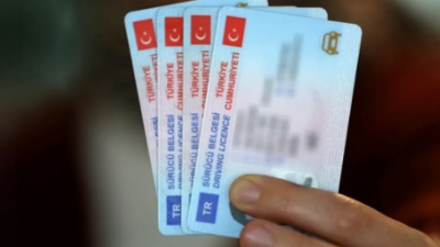 Eski tip ehliyetini henüz yenilemeyenler için sevindirici haber geldi. İçişleri