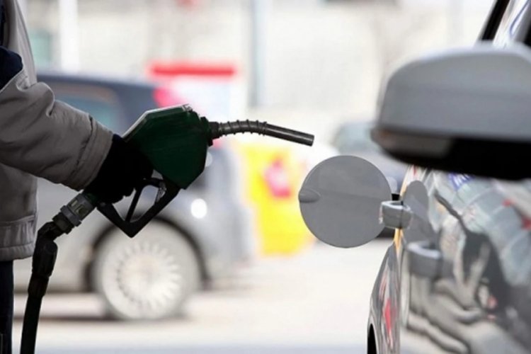 Brent petrol ve döviz kurundaki dalgalanmalar ile vergi artışları, akaryakıt