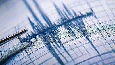 Türkiye beşik gibi sallanmaya devam ediyor. Kütahya'nın Simav ilçesinde 4,2