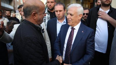 Bursa Büyükşehir Belediyesi, sosyal belediyecilik anlayışını merkeze alarak emeklilerin yanında