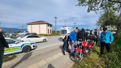 Bursa'nın Orhangazi ilçesinde göl yolu üzerinde meydana gelen trafik kazasında,