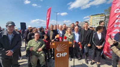 Bursa'da CHP'nin Orhangazi ve Gemlik ilçe örgütleri, Gemlik'te İsrail'e karşı