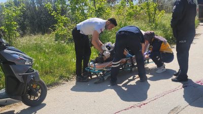Bursa'nın Orhangazi ilçesinde meydana gelen trafik kazasında, kamyonet ile motosiklet