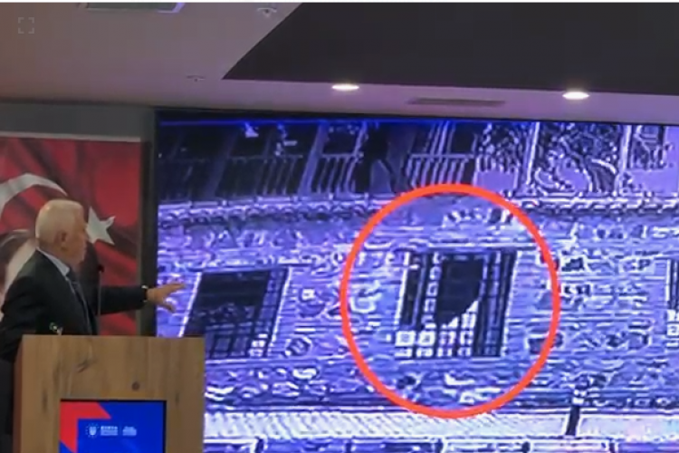 Bursa Büyükşehir Belediye Başkanı Mustafa Bozbey, Cumhurbaşkanı Recep Tayyip Erdoğan’ın