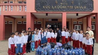 Bursa’nın Orhangazi ilçesinde ilk okul öğrencileri, topladığı binlerce mavi kapakları