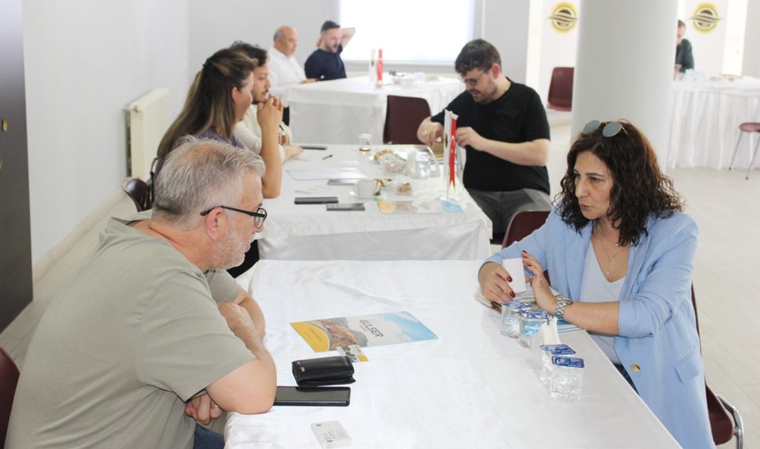 Orhangazi Ticaret ve Sanayi Odası, üyelerinin arasındaki ticari faaliyeti arttırmak