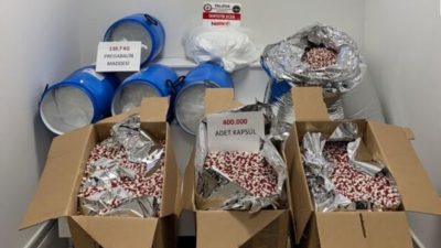 Yalova İl Emniyet Müdürlüğü Narkotik Suçlarla Mücadele Şube Müdürlüğü ekipleri,