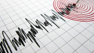 AFAD'tan yapılan açıklamada Bu gece saat 01.13'te merkez üssü Bolu