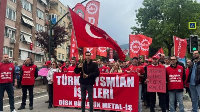 1 Mayıs emek ve dayanışma günü nedeniyle Bursa'da bir yürüyüş