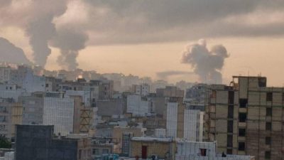 İran devlet televizyonu, İsrail'in Tahran'daki bazı hedeflere hava saldırısı düzenlediğini