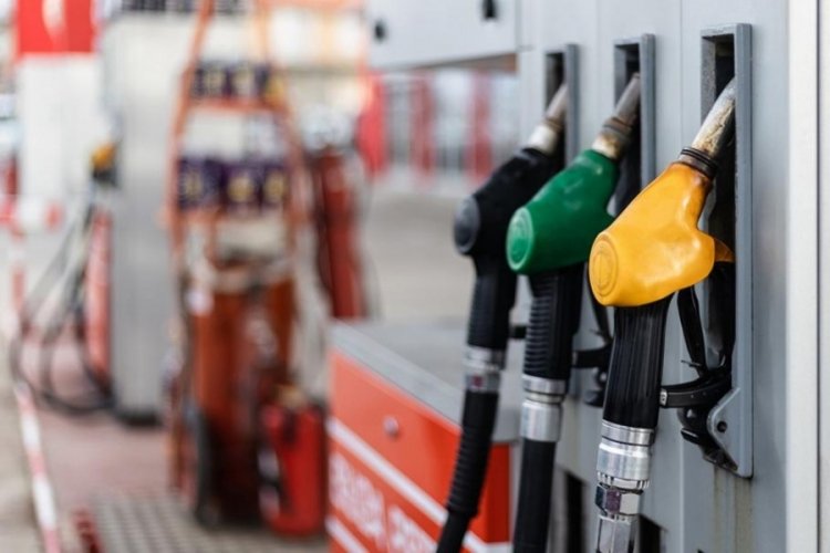 Akaryakıta beklenen zam tabelaya yansıdı. İsrail-İran gerilimi hem petrol hem