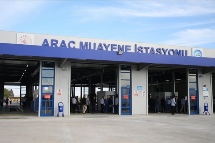 Milyonlarca araç sahibinin beklediği 2026 yılı araç muayene ücretleri açıklandı.