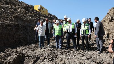 Bursa Büyükşehir Belediye Başkanı Mustafa Bozbey, Çınarcık Barajı isale hattı