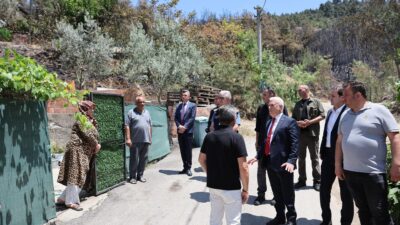 Bursa Büyükşehir Belediye Başkanı Mustafa Bozbey, Osmangazi ilçesi İsmetiye Mahallesi
