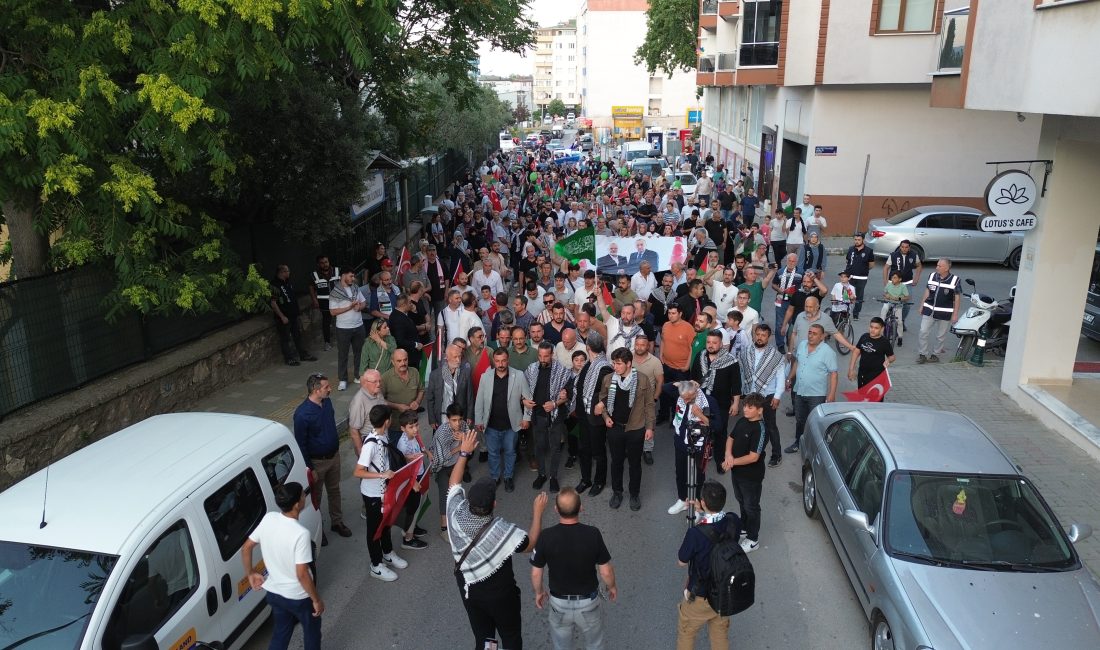 Bursa'nın Orhangazi ilçesinde bu akşam düzenlenen ''Gazi'den Gazze'ye Bir Nefes''