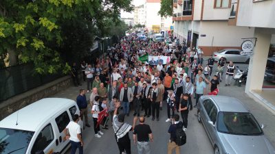 Bursa'nın Orhangazi ilçesinde bu akşam düzenlenen ''Gazi'den Gazze'ye Bir Nefes''