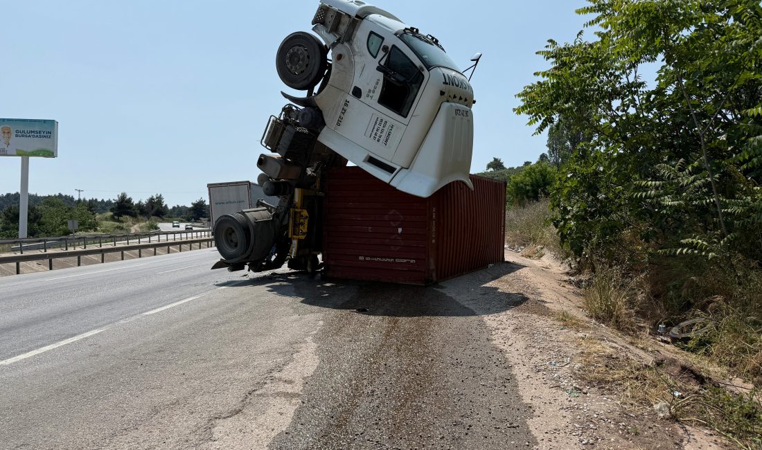 Yalova-Bursa yolu Dürdane rampasında meydana gelen trafik kazasında, yokuş yukarı