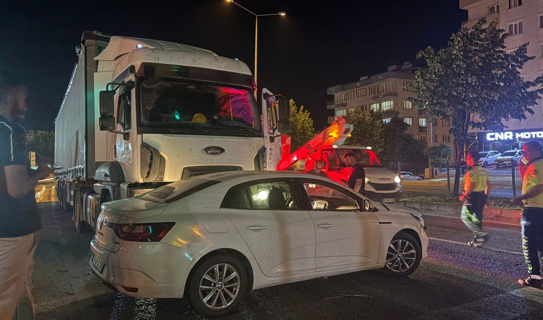 Bursa'nın Orhangazi ilçesinde ana yol üzerinde meydana gelen trafik kazasında