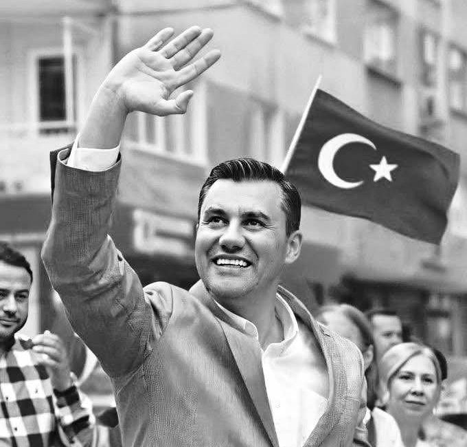 Evinde iken oluşan bir arızayı gidermek için elektrik akımına kapılan