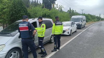 Bursa'nın Orhangazi ilçesinde ilçe Jandarma Komutanlığı'na bağlı trafik ekipleri kurban