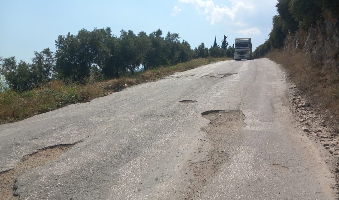 Orhangazi’de uzun zamandır ağır tonajlı kamyonların kullandığı ve bu yüzden 