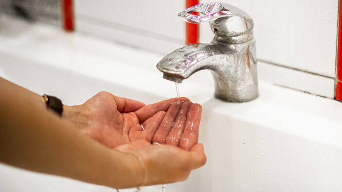 Bursa'nın Orhangazi ilçesinde su arızası nedeniyle bazı mahallelerde geçici su