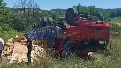 Orhangazi - Yalova yolu üzerinde meydana gelen trafik kazasında kontrolden