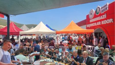 Bursa'nın Orhangazi ilçesinde Orhangazi Taşıyıcılar Kooperatifi'nin  her Kurban Bayramı arifesinde