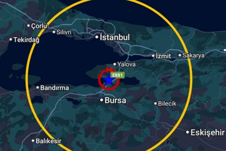 Bursa'da hissedilen deprem meydana geldi. Sarsıntıyı hissedenler panikle kendilerini dışarı