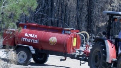 Bursa Büyükşehir Belediyesi tarafından kırsal mahallelere ücretsiz olarak dağıtılan traktör