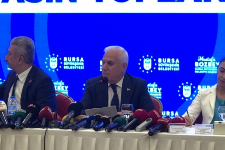 Bursa Büyükşehir Belediye Başkanı Mustafa Bozbey, gerçekleştirdiği basın toplantısında gündeme