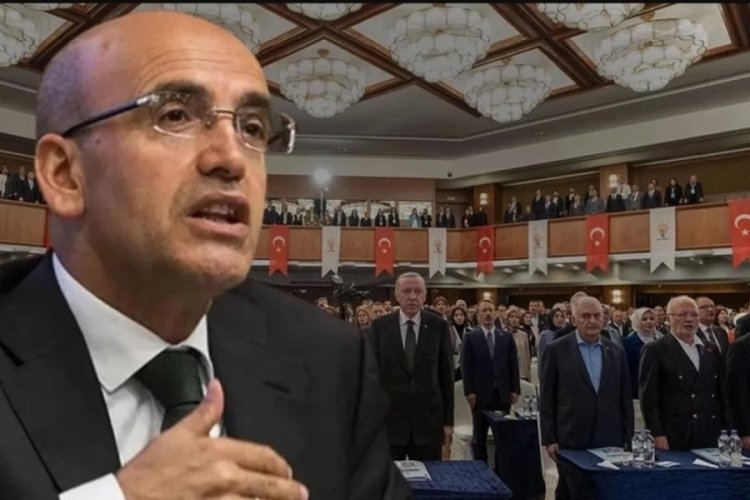 AK Parti'nin Kızılcahamam kampında ekonomi başlıca gündem oldu. Bakan Şimşek,