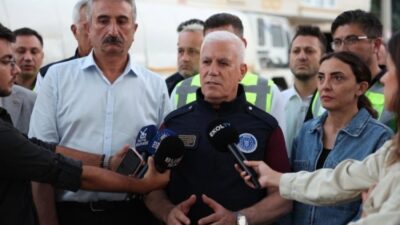 Bursa Büyükşehir Belediye Başkanı Mustafa Bozbey, Kestel ilçesinde başlayan ve