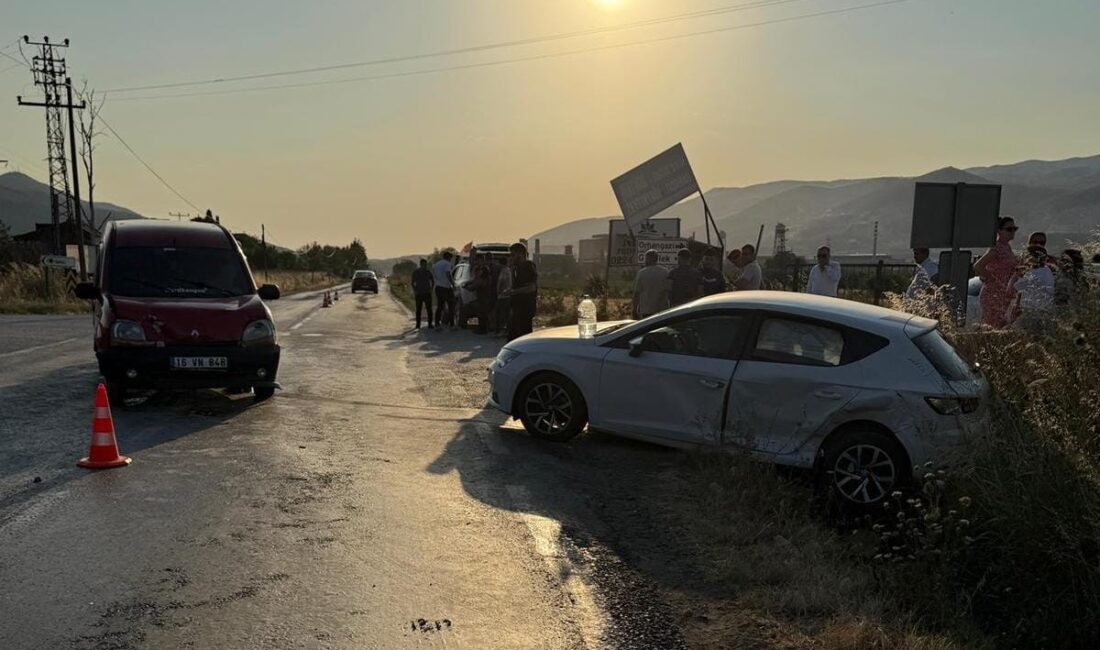 Bursa'nın Orhangazi ilçesinde İznik Güney yolu üzerinde meydana gelen trafik