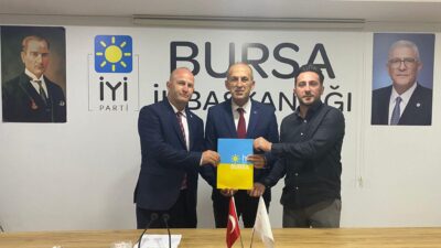 İYİ Parti Bursa'nın Orhangazi, İznik, Gemlik ve Gürsu ilçe başkanları,