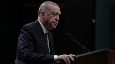 Cumhurbaşkanı Recep Tayyip Erdoğan, memurların doğum izni düzenlemesinin bu akşam