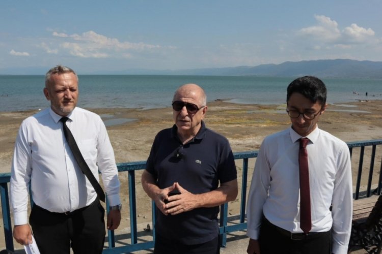 Zafer Partisi Genel Başkanı Ümit Özdağ, Bursa ziyaretleri kapsamında geldiği