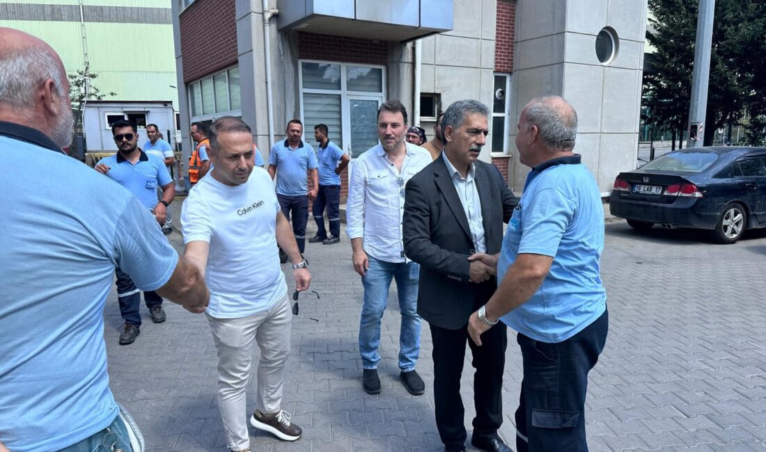 Bursa'nın Gemlik ilçesinde bulunan Roda Liman'da sendikalaşma sürecinde olan işçilerinin