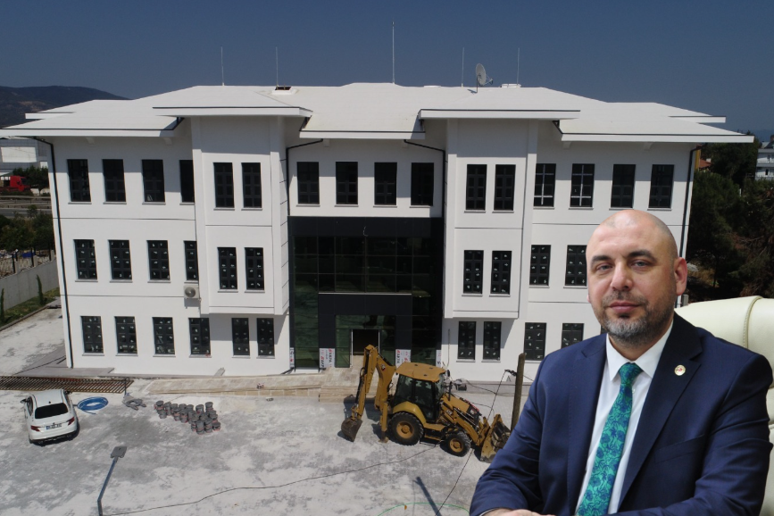 Orhangazi’nin güvenlik altyapısını güçlendirecek yeni Emniyet Müdürlüğü binasında sona gelindi.